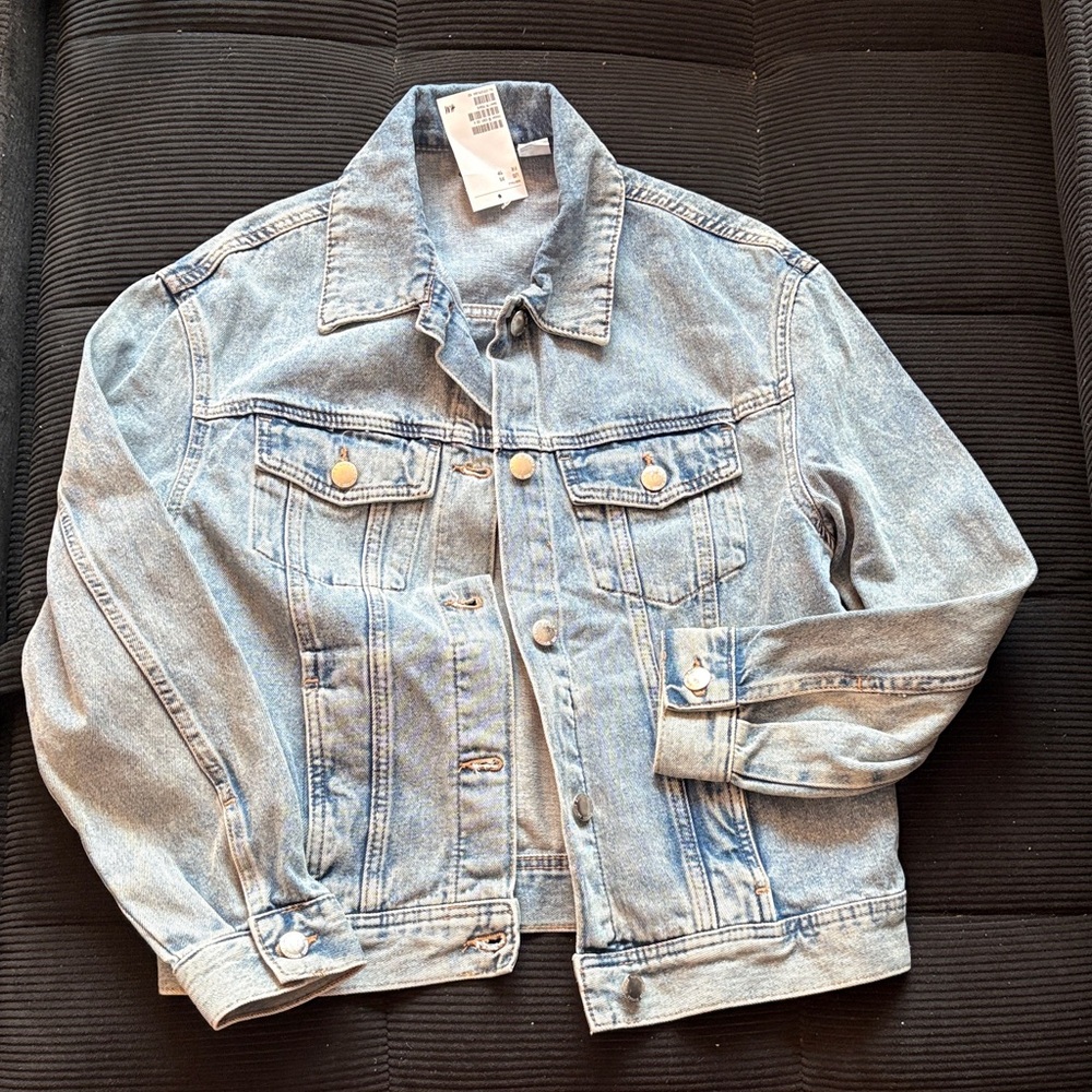 H&M Women's Light Blue Denim Jacket